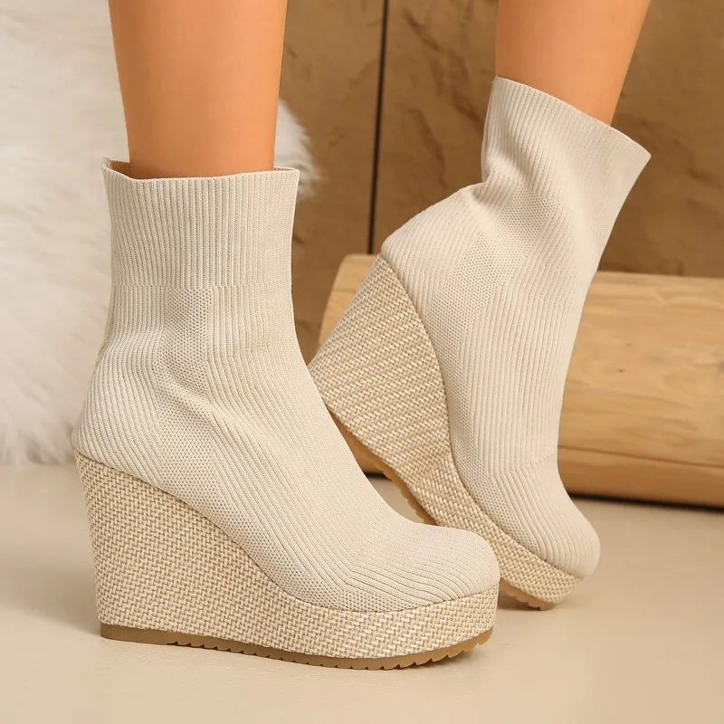 Averra Knit Platforms - Image 8