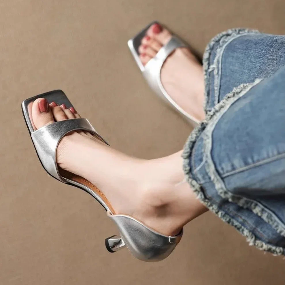 Valenti Leather Heels - Image 7